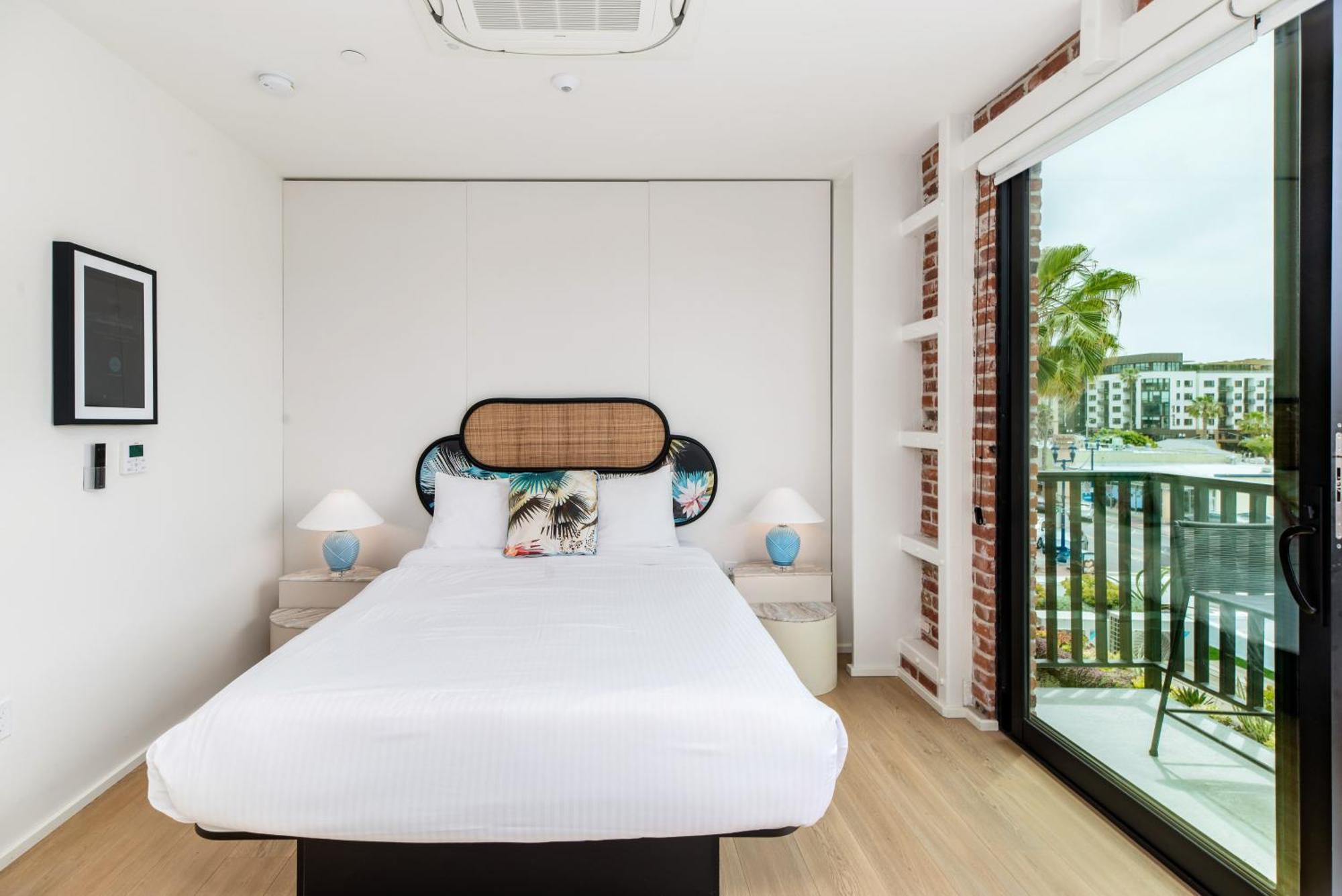 The Brick Boutique Hotel Oceanside Dış mekan fotoğraf